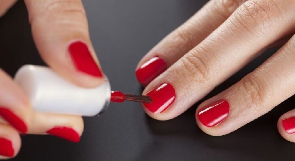 Perfekte Nagelpflege: Tipps zur Auswahl von Gel Polish und Zubehör