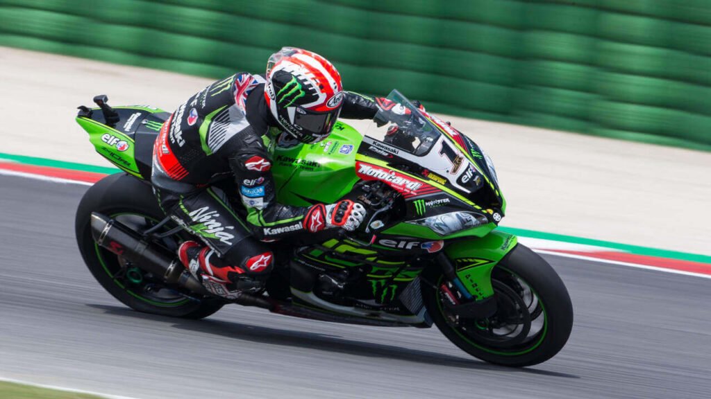 Motorsportcoureur: Eine Karriere voller Geschwindigkeit und Adrenalin