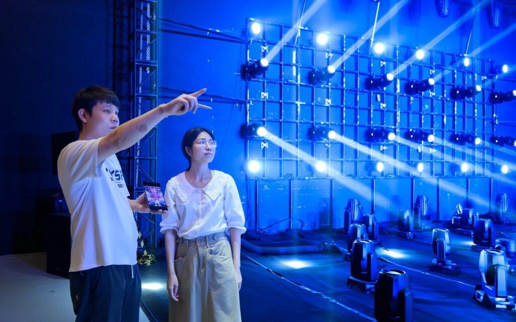 Bühnenlicht Hersteller: Moderne Moving-Head-Profile verstehen