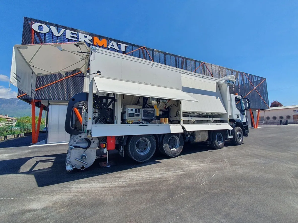 Traditioneller Estrich vs. Fließestrich: Unterschiede, Eigenschaften und Einsatzbereiche